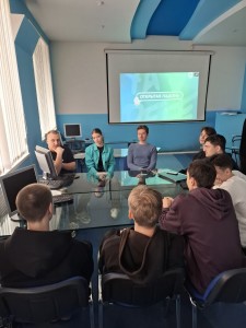 photo_5458429389541866179_y